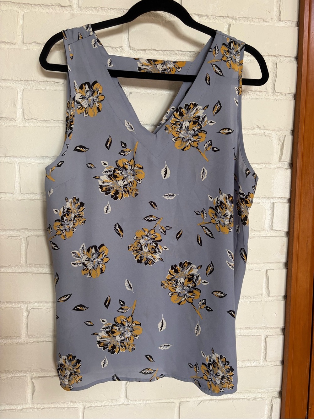 Sleeveless V-Neck Floral Tank - Dusty Blue